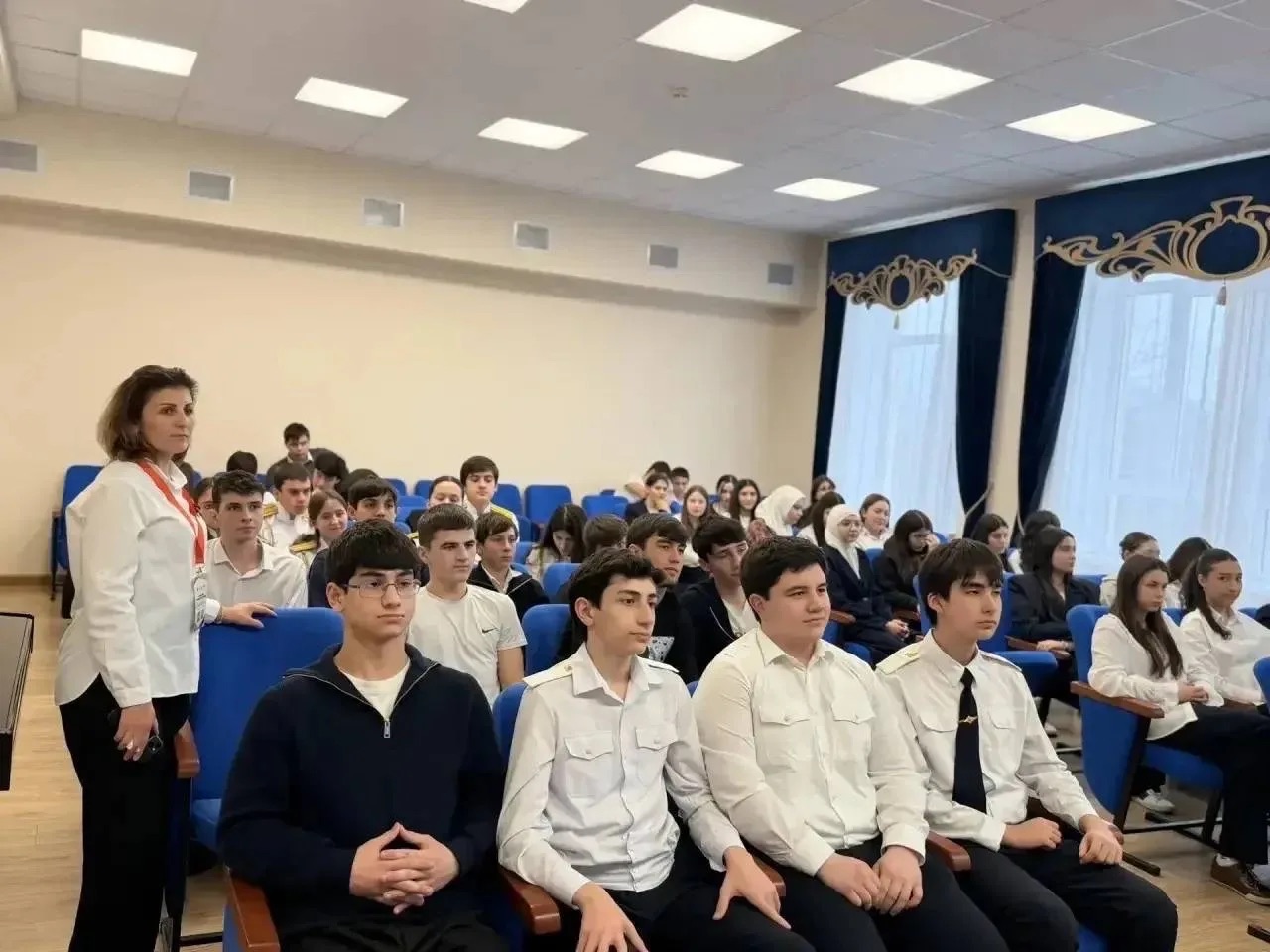 В рамках I декады «Есть такая профессия — Родину защищать!» месячника патриотической, спортивной и оборонно-массовой работы.
