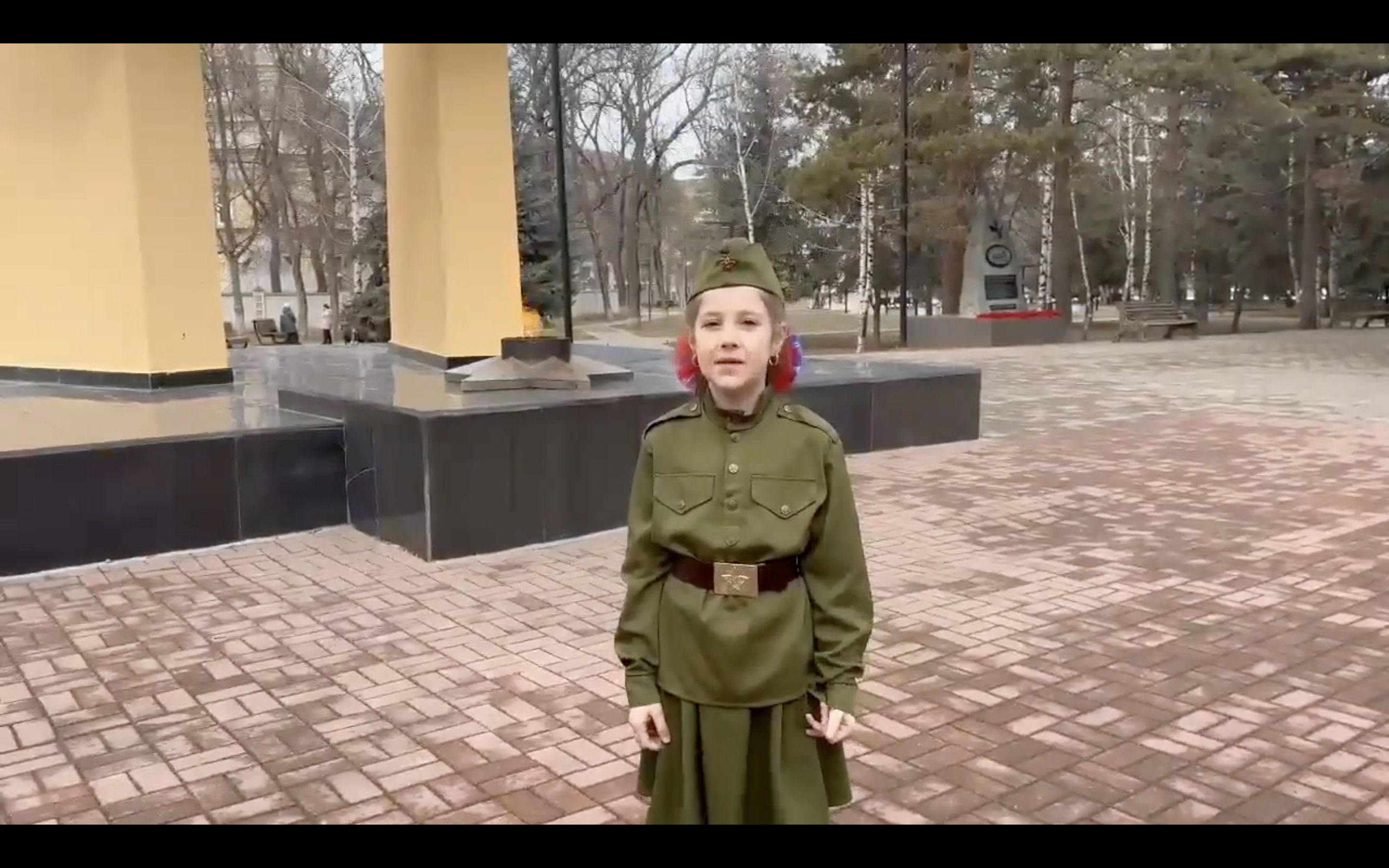 В рамках 3 декады месячника оборонно-массовой и спортивной работы под названием &amp;quot;Герои нашего времени» ученица 2 б класса Джатдоева Раяна приняла участие в акции &amp;quot;Читаем стихи о Героях&amp;quot;.